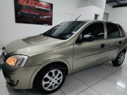 CHEVROLET - CORSA - 2010/2011 - Dourada - R$ 32.900,00