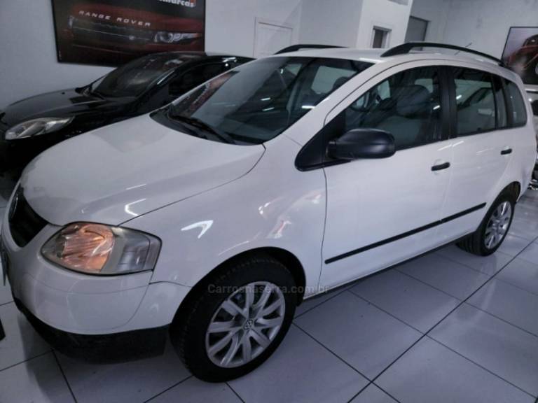 VOLKSWAGEN - SPACEFOX - 2009/2010 - Branca - R$ 27.900,00