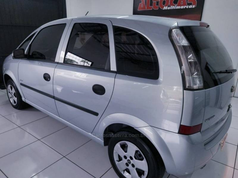 CHEVROLET - MERIVA - 2009/2010 - Prata - R$ 31.900,00