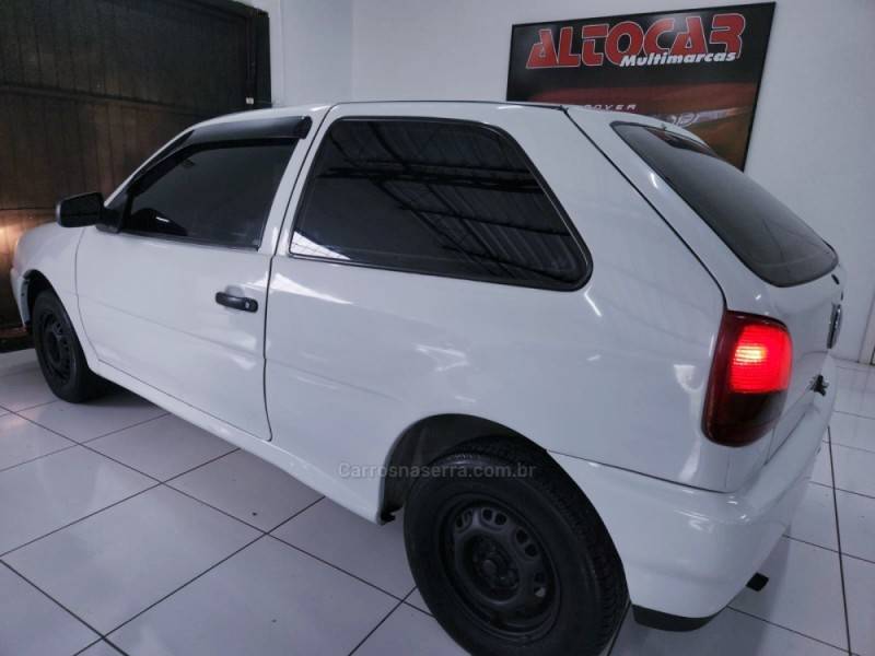 VOLKSWAGEN - GOL - 2003/2004 - Branca - R$ 14.900,00