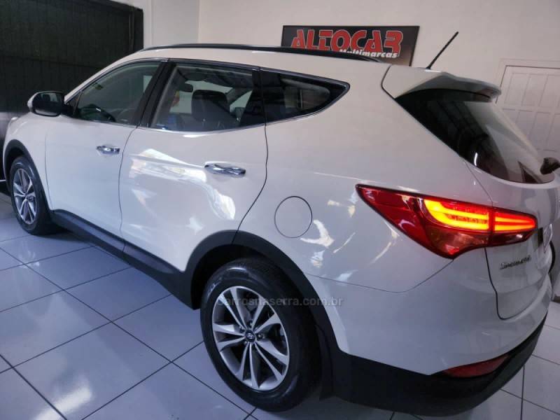 HYUNDAI - SANTA FÉ - 2014/2015 - Branca - R$ 107.900,00