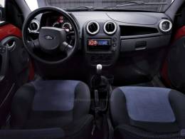 FORD - KA - 2012/2013 - Vermelha - R$ 32.900,00