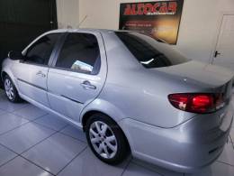 FIAT - SIENA - 2011/2012 - Prata - R$ 35.900,00