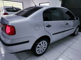 VOLKSWAGEN - POLO SEDAN - 2009/2010 - Prata - R$ 37.900,00