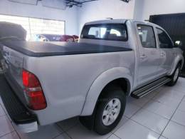 TOYOTA - HILUX - 2012/2013 - Prata - R$ 112.900,00